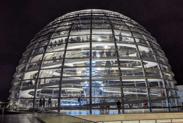 Interview im Parlament: »Das reicht nicht«