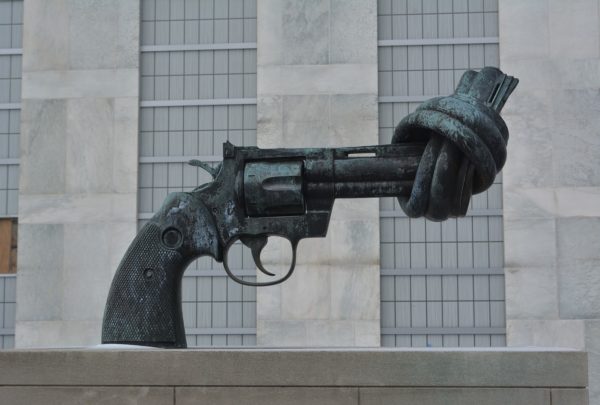 Gun 3958780 1280