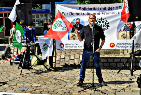 Solidarität mit der HDP