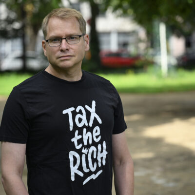 Goesta_Tax_the_rich-400x400